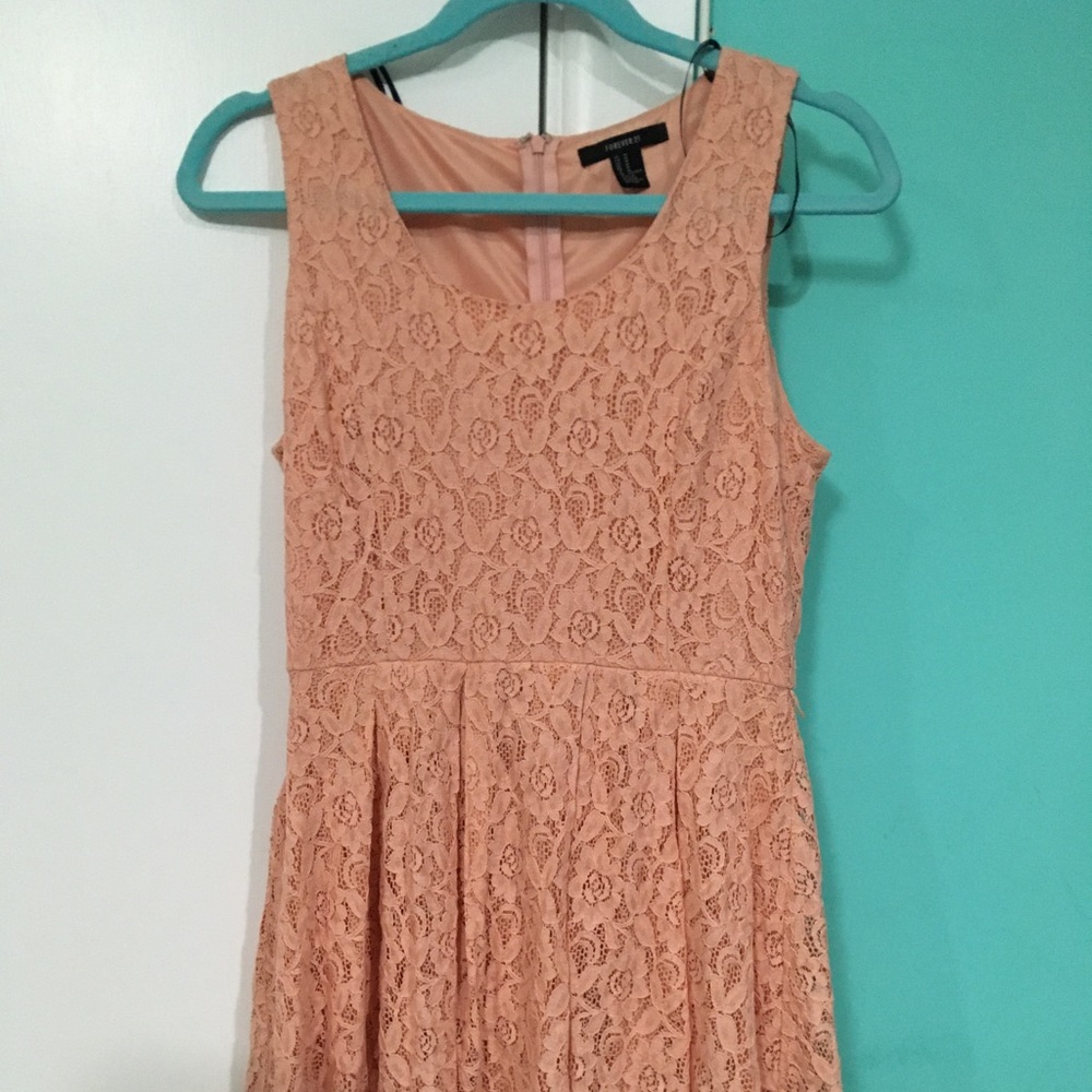 Forever 21 Short Lace Dress